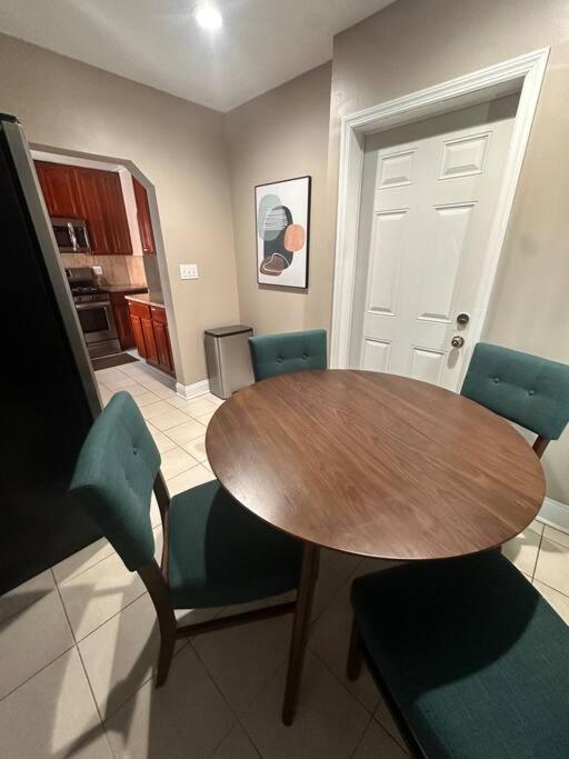 Appartamento Bright 2Br Apt 8 Min To Jfk And 5 Min To Mall Valley Stream Esterno foto